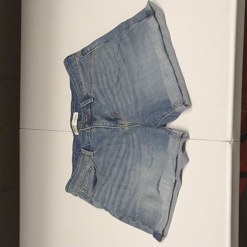 Signature by Levi Strauss & Co. Gold Label Women's Mid-Rise Shorts